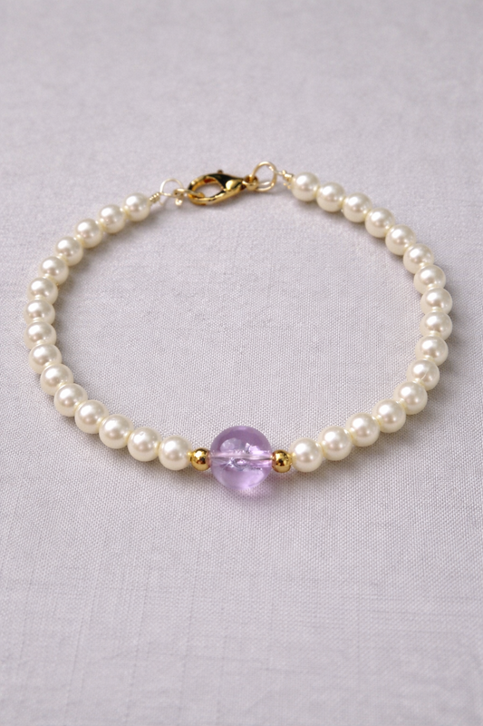 Elegance Pearl Accent Bracelet